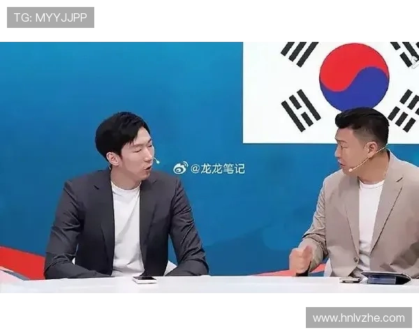 周琦观看国庆阅兵活动并转发微博表达爱国情怀：爱我中华坚定信念